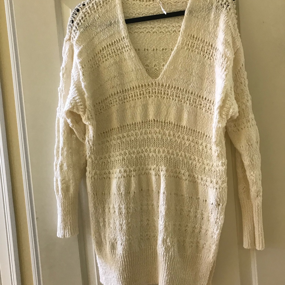 Free People off white knit tunic sweater, size XS